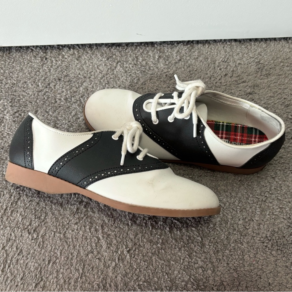 Vintage Saddle Shoes